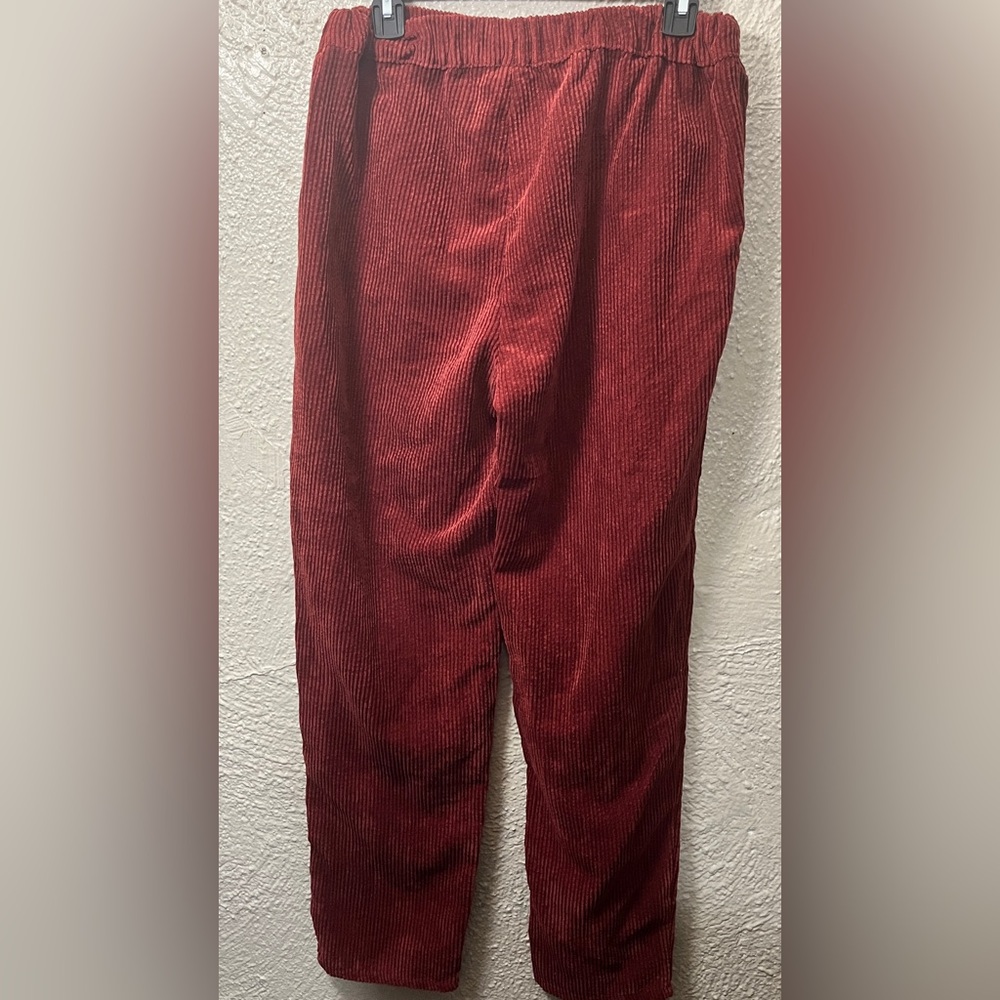 Burgundy and red corduroy pants with white drawstring*.a great basic for fall.*